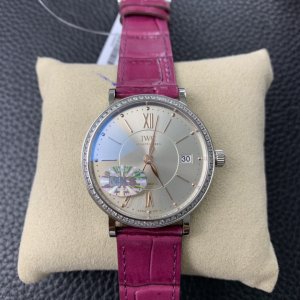 Universal Watch Berto Fino 37 Series IW458111 Watch Universal Watch Berto Fino 37 Series IW458111 Watch