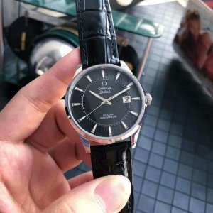 Omega Three-Hand Simple Business Men’s Watch Omega Three-Hand Simple Business Men’s Watch