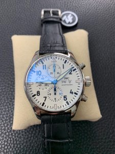 Universal Pilot 43 Series Spitfire Fighter Universal Pilot 43 Series Spitfire Fighter