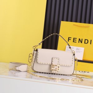 FENDI HANDBAG pink FENDI HANDBAG pink