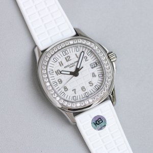 Patek Philippe 5067A Quartz Women’s Watch Patek Philippe 5067A Quartz Women’s Watch