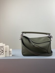 LOEWE HANDBAG Khaki Green LOEWE HANDBAG Khaki Green