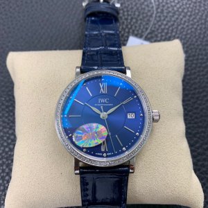 Universal Watch Berto Fino 37 Series IW458111 Watch Universal Watch Berto Fino 37 Series IW458111 Watch