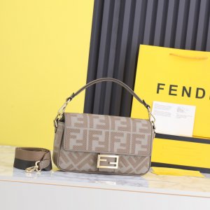 FENDI HANDBAG Khaki FENDI HANDBAG Khaki