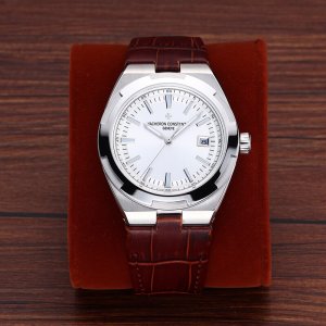 Vacheron Constantin Overseas Collection Men’s 3-Hand Mechanical Wristwatch Vacheron Constantin Overseas Collection Men’s 3-Hand Mechanical Wristwatch