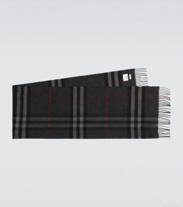 BurberryClassic Check cashmere scarf BurberryClassic Check cashmere scarf