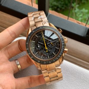 Omega Speedmaster Quartz Men’s Watch 42mm Omega Speedmaster Quartz Men’s Watch 42mm