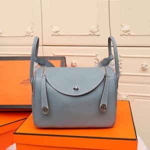 HERMES HANDBAG LINDY light blue HERMES HANDBAG LINDY light blue