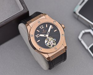 Hublot BIG BANG Series Men’s Watch Hublot BIG BANG Series Men’s Watch