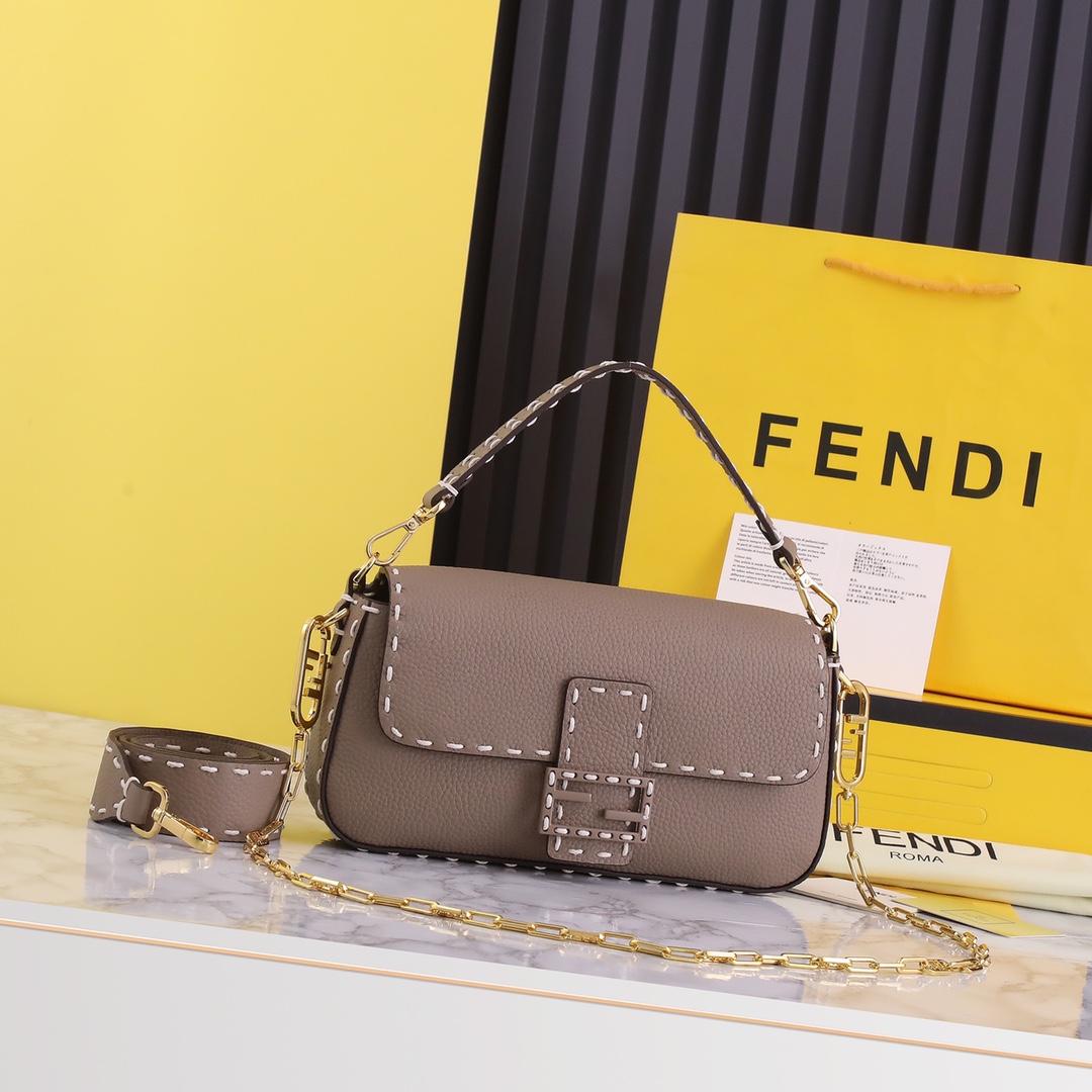 FENDI HANDBAG BAG brown FENDI HANDBAG BAG brown