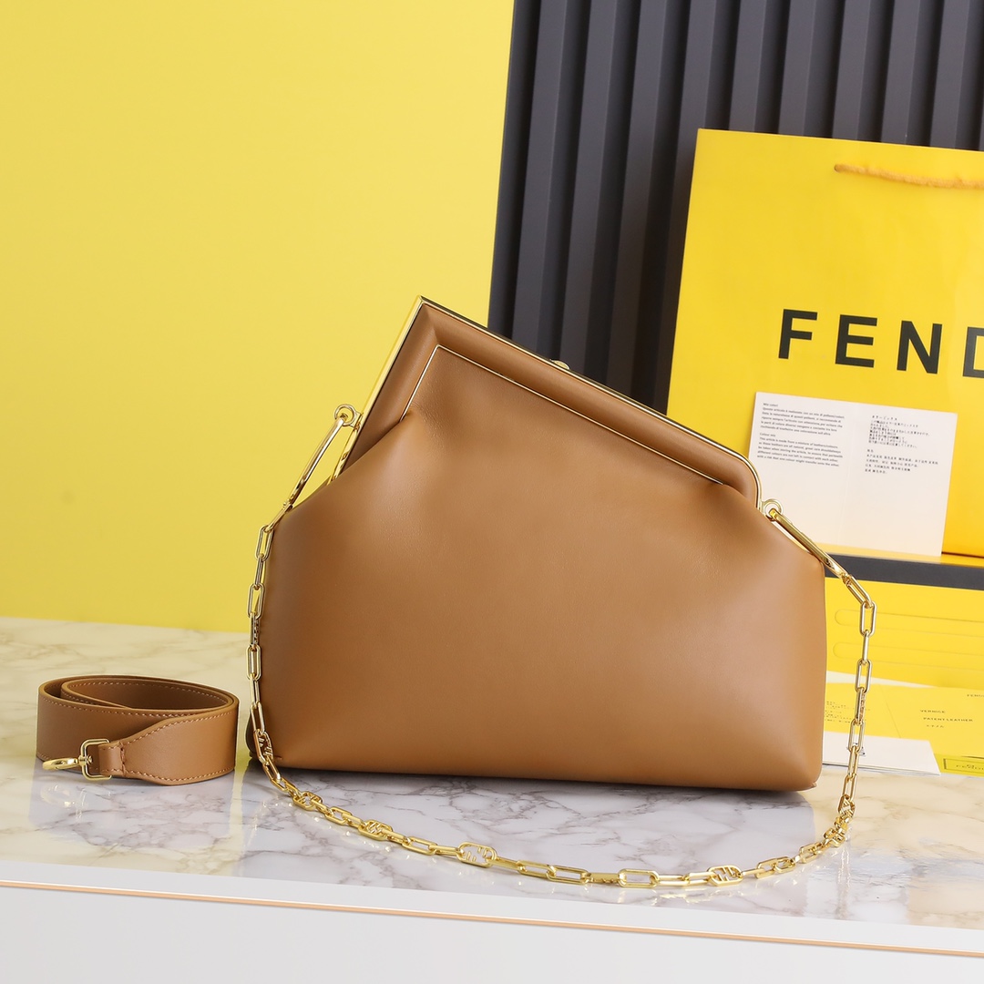 FENDI HANDBAG Caramel FENDI HANDBAG Caramel