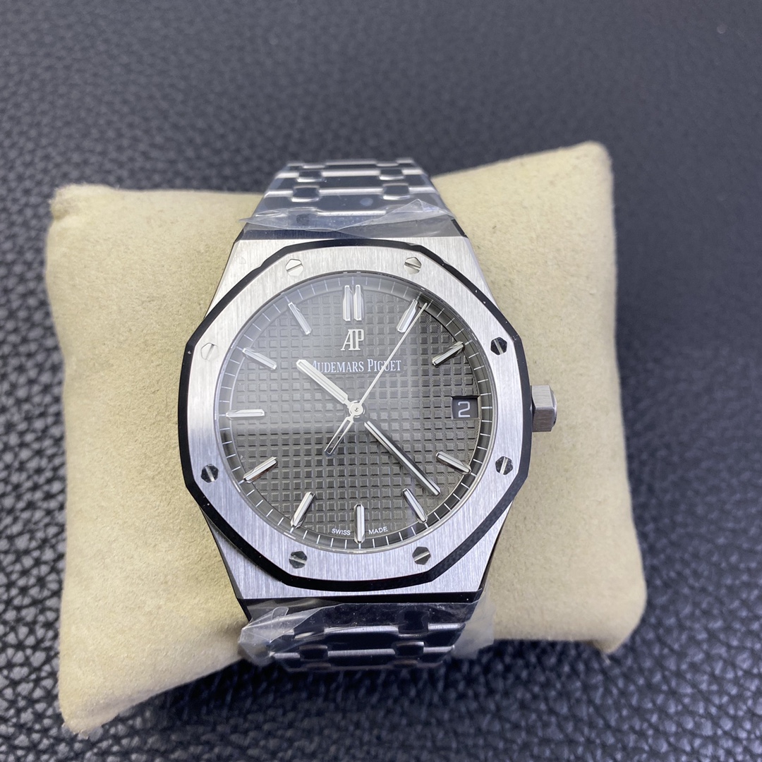 The Audemars Piguet Royal Oak 15500ST.OO.1220ST.04 watch The Audemars Piguet Royal Oak 15500ST.OO.1220ST.04 watch