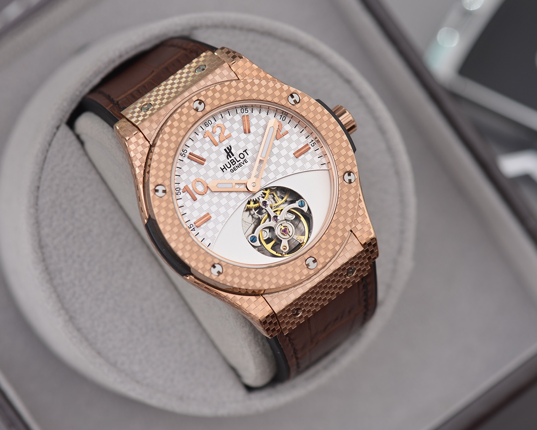 Hublot BIG BANG Series Men’s Watch Hublot BIG BANG Series Men’s Watch