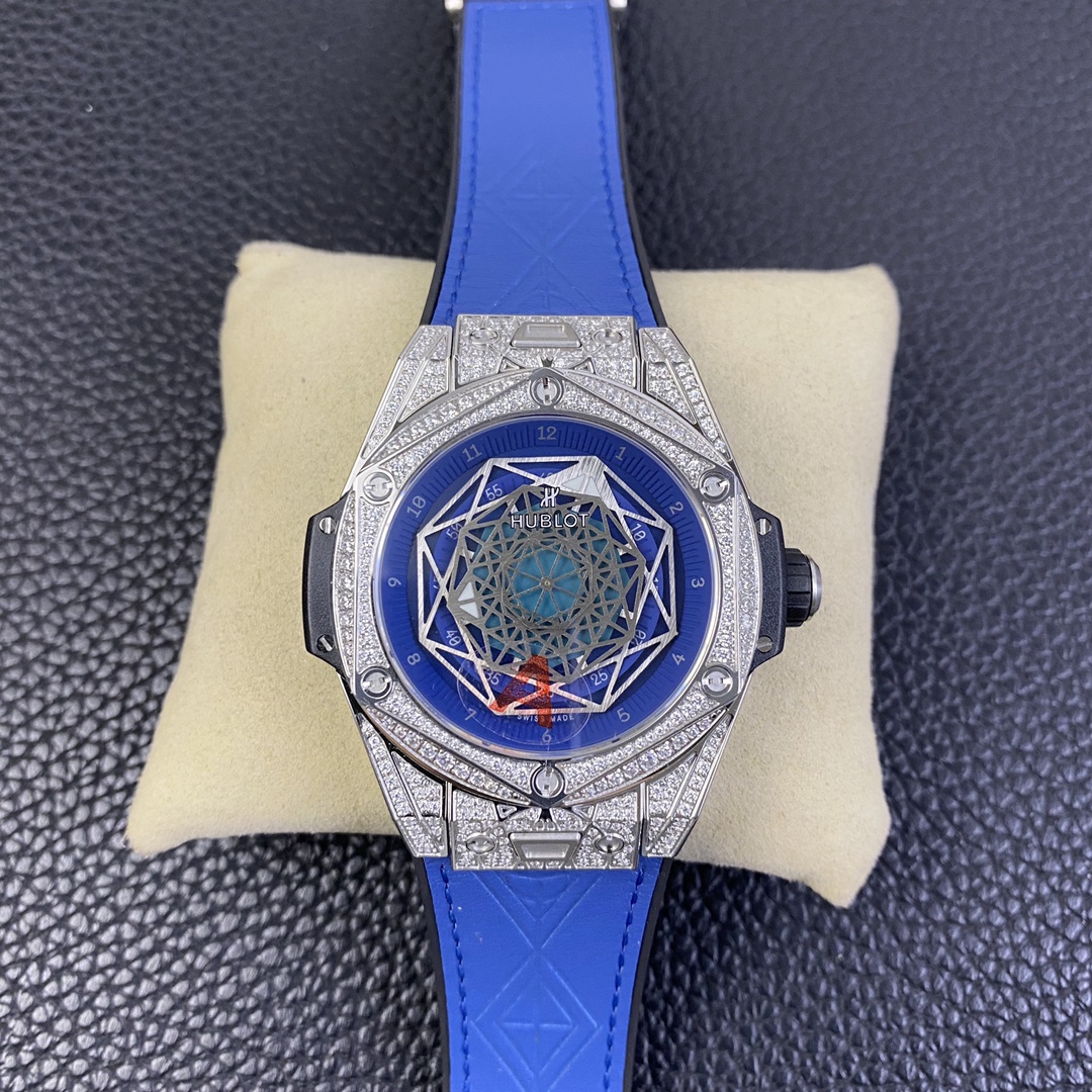 Hublot Big Bang Sang Bleu II Tattoo Watch Hublot Big Bang Sang Bleu II Tattoo Watch