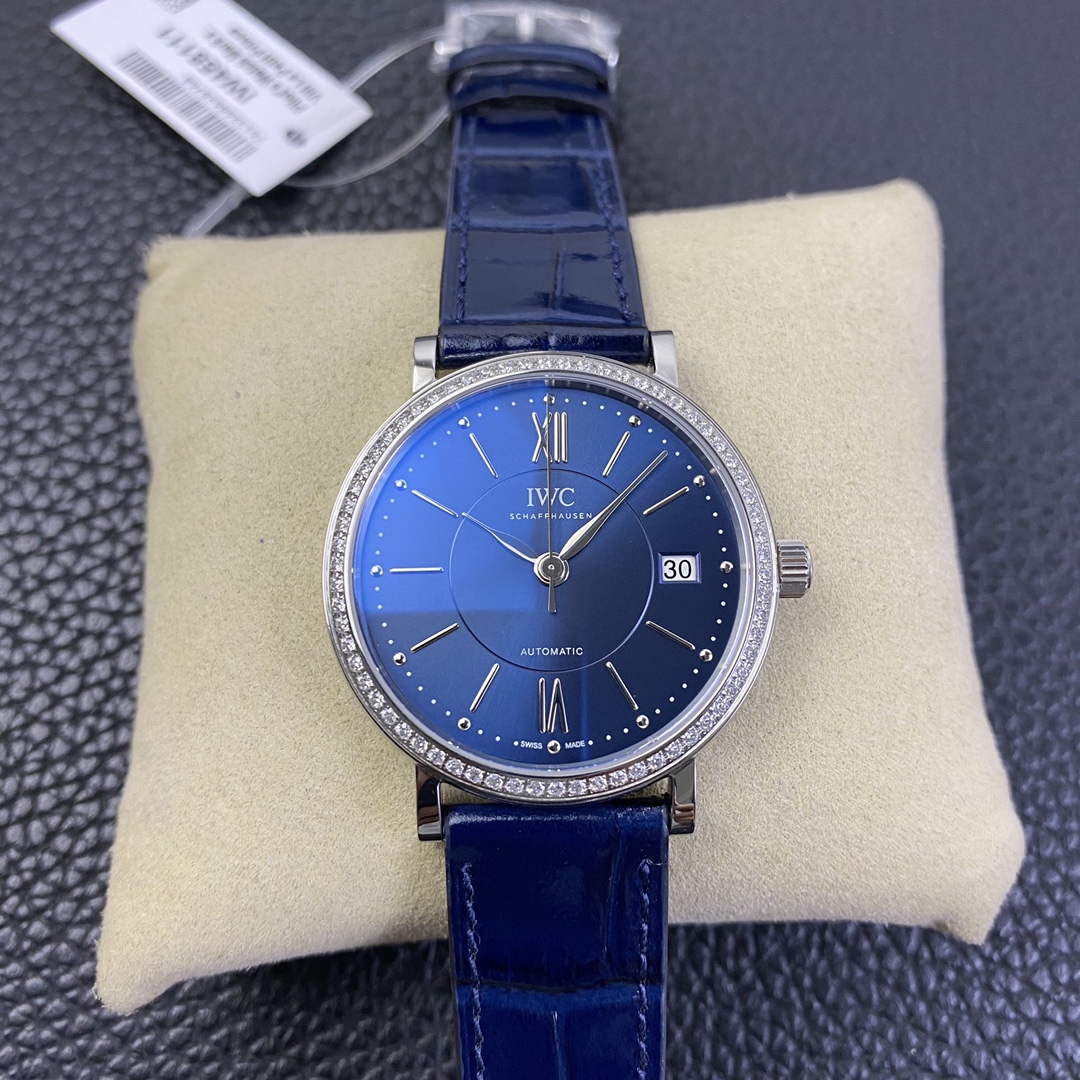 Universal Watch Berto Fino 37 Series IW458111 Watch Universal Watch Berto Fino 37 Series IW458111 Watch