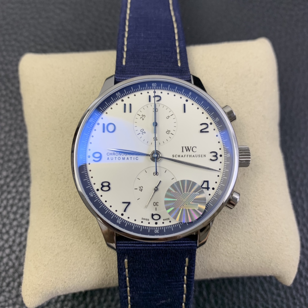 Universal Portugal 42 Series Portuguese Seven Mechanical Watch Universal Portugal 42 Series Portuguese Seven Mechanical Watch