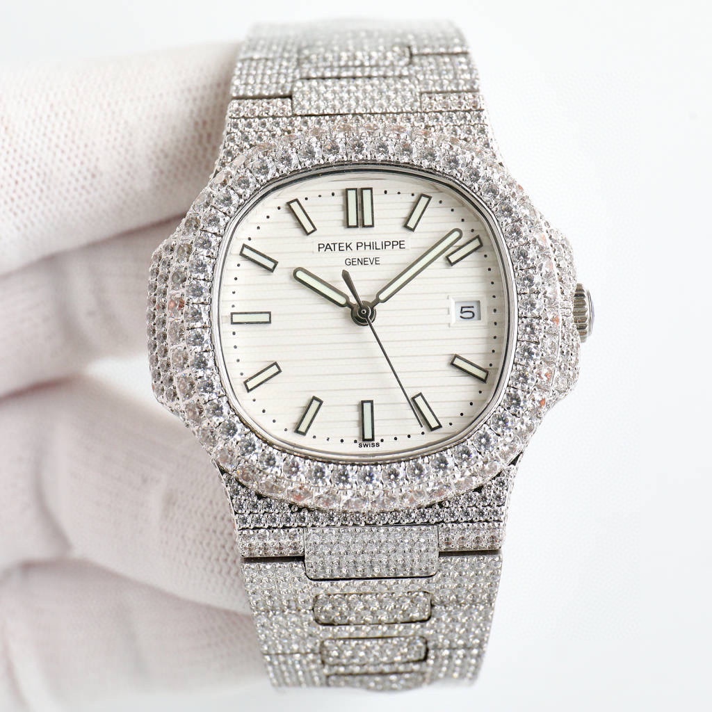 Patek Philippe Nautilus 5711 Platinum Watch Patek Philippe Nautilus 5711 Platinum Watch