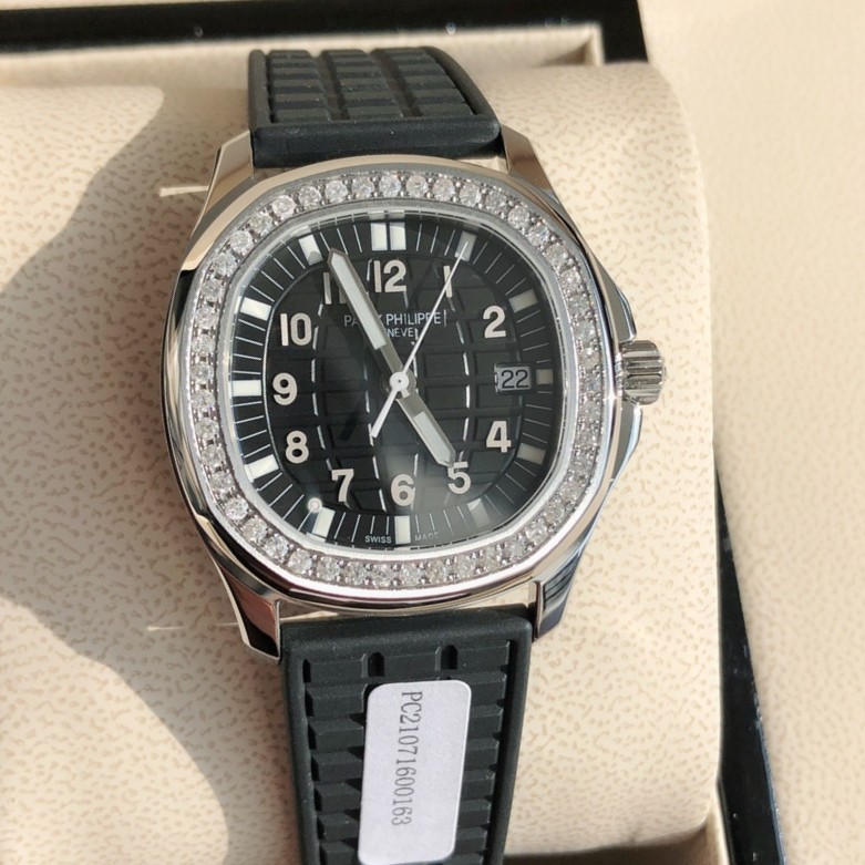 Patek Philippe AQUANAUT Series watch Patek Philippe AQUANAUT Series watch