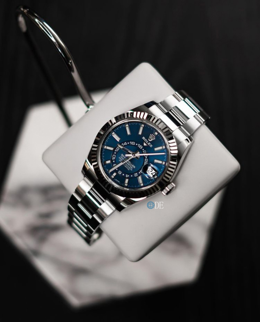 Rolex Sky-Dweller Rolex Sky-Dweller