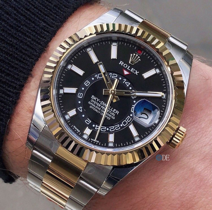 Rolex Sky-Dweller Rolex Sky-Dweller