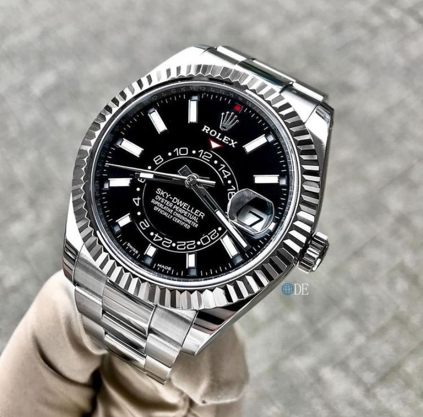 Rolex Sky-Dweller Rolex Sky-Dweller