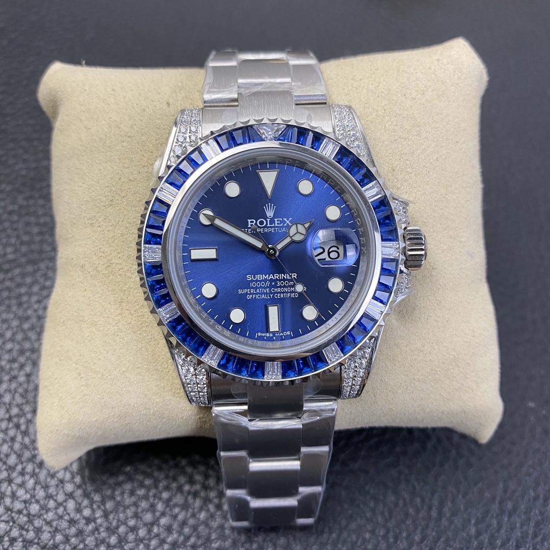 Rolex Submariner Series, Custom High-End Edition with Diamond Setting Rolex Submariner Series, Custom High-End Edition with Diamond Setting