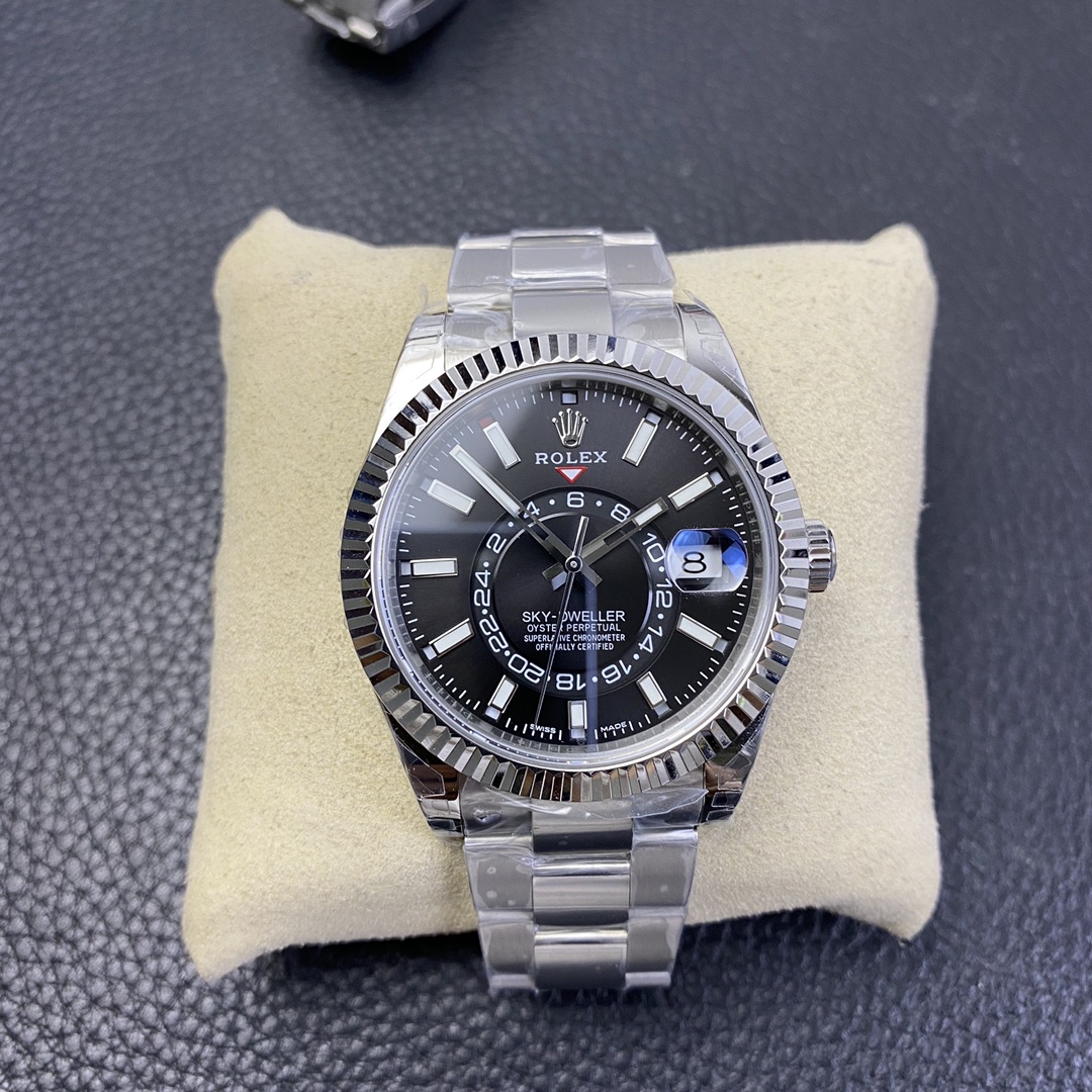 Rolex Sky-Dweller, Classic Sky-Dweller Edition Rolex Sky-Dweller, Classic Sky-Dweller Edition