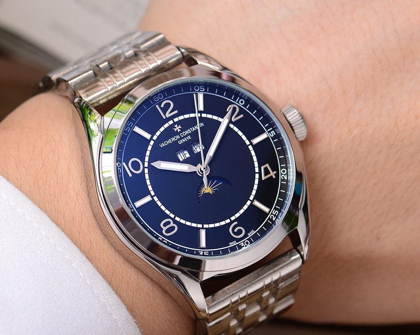 Vacheron Constantin 42 Steel Bracelet Tourbillon Celestial Men’s Watch. Vacheron Constantin 42 Steel Bracelet Tourbillon Celestial Men’s Watch.