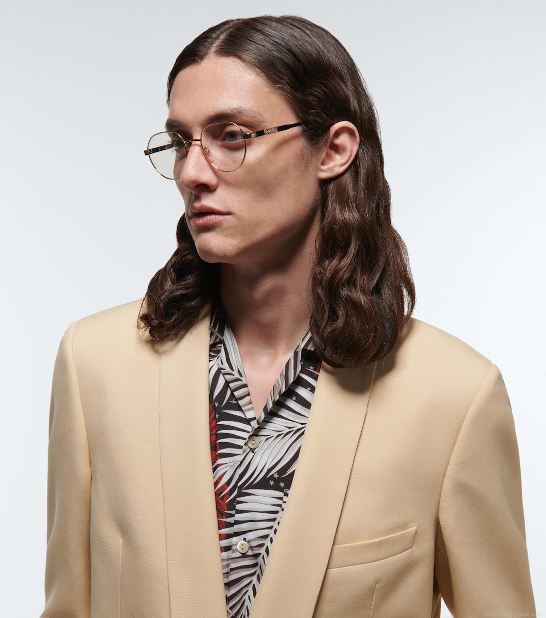 GucciOval glasses GucciOval glasses