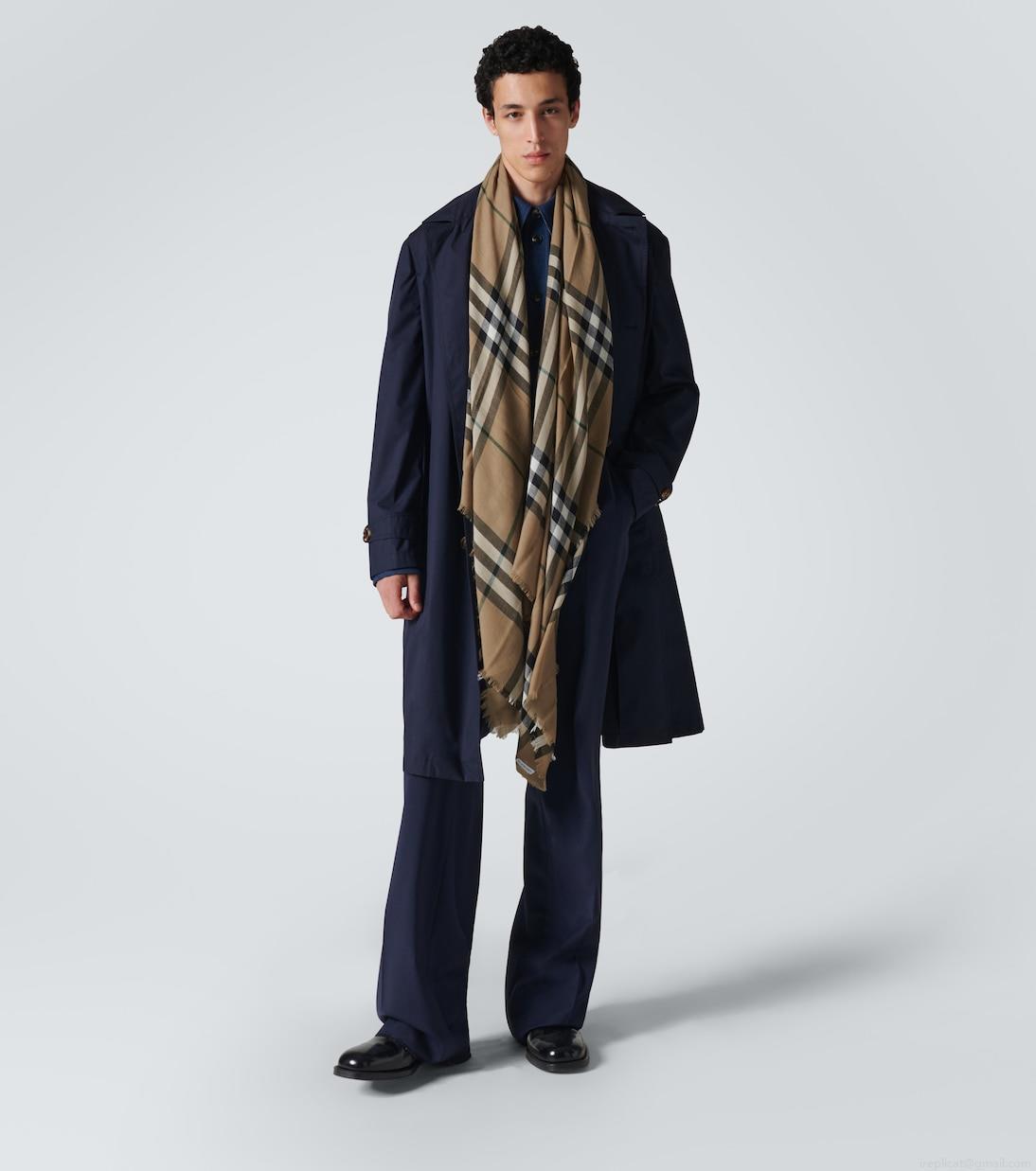 BurberryWool scarf BurberryWool scarf