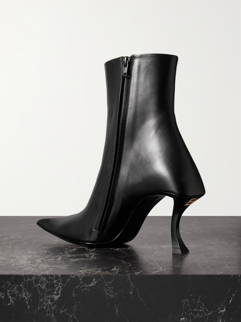Hourglass leather ankle boots Hourglass leather ankle boots