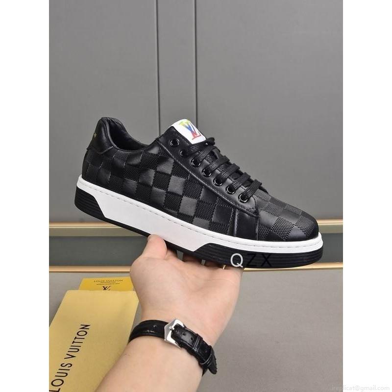 LV Man Low Cut Ts LV colors 082405 sz38-45ZX