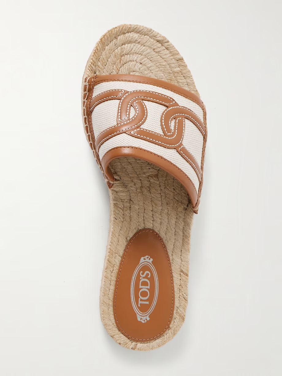 Leather and cavas-trimmed raffia slides Leather and cavas-trimmed raffia slides