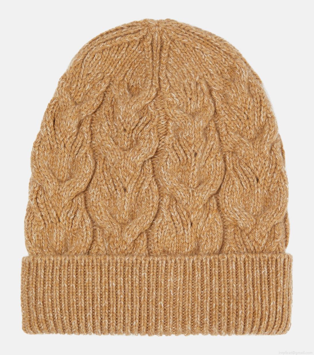 Loro PianaCable-knit cashmere beanie Loro PianaCable-knit cashmere beanie