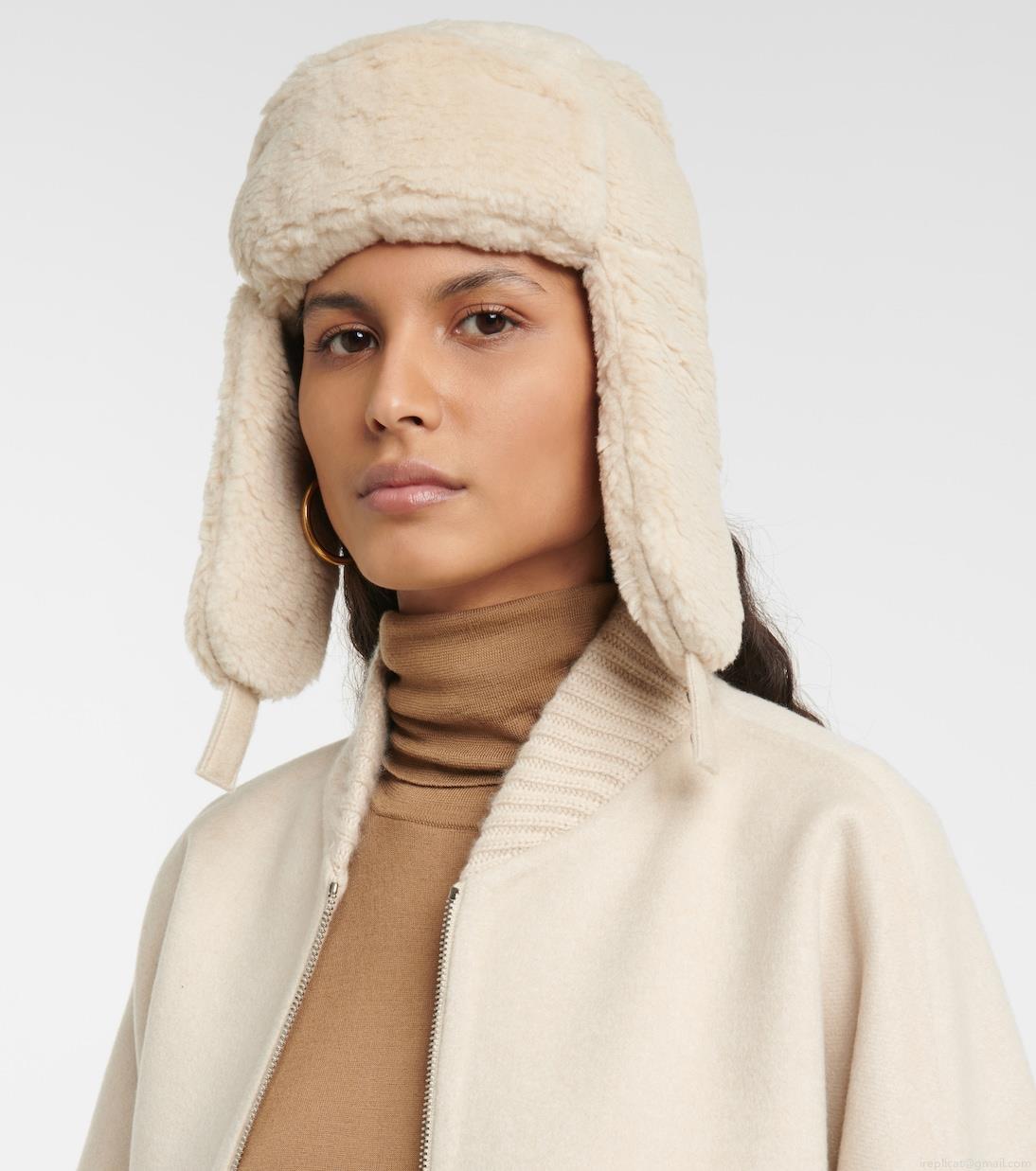 Loro PianaAlaskan cashmere and silk hat Loro PianaAlaskan cashmere and silk hat