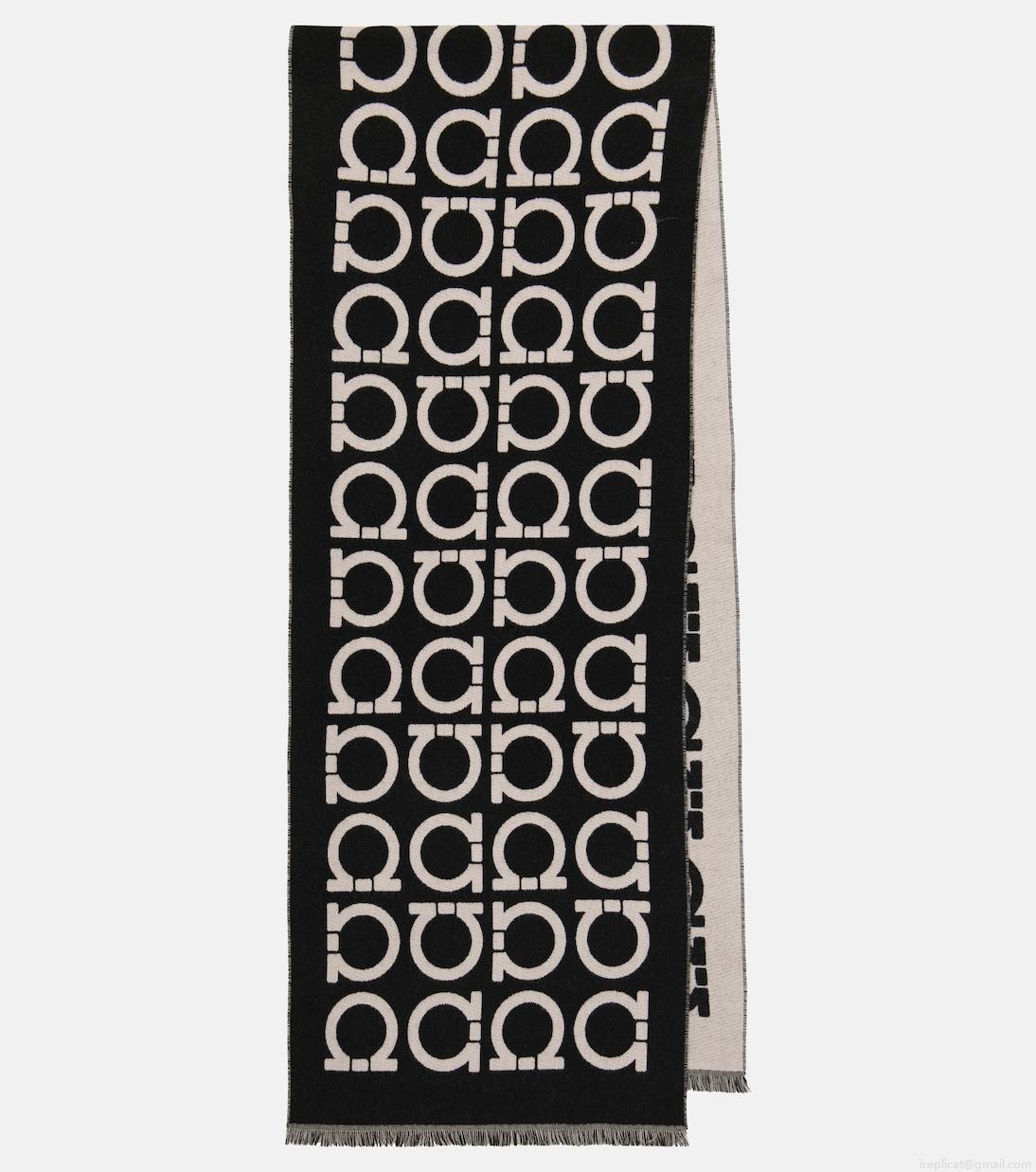 FerragamoLogo wool scarf FerragamoLogo wool scarf