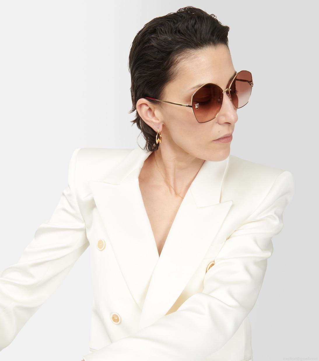 Cartier Eyewear CollectionPanthère de Cartier oversized sunglasses Cartier Eyewear CollectionPanthère de Cartier oversized sunglasses