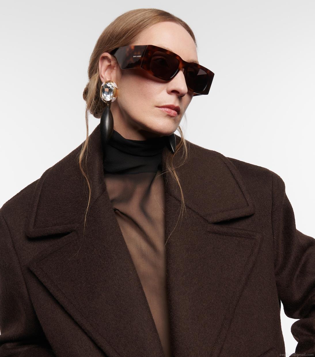 Saint LaurentSL 654 rectangular sunglasses Saint LaurentSL 654 rectangular sunglasses